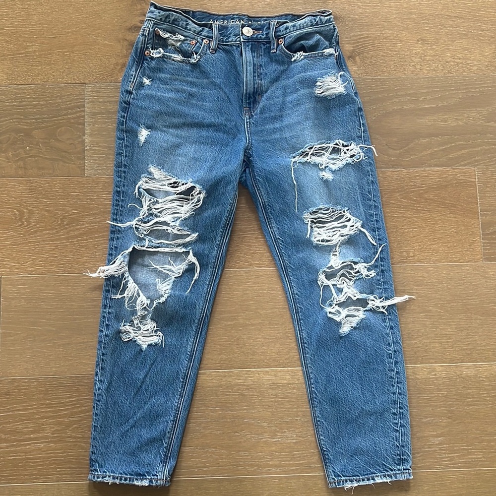 American Eagle Distressed 90s Slim Boyfriend Jeans | 2 short